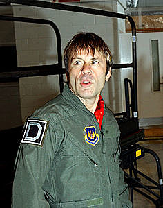 IRON MAIDEN; Incorporen Bruce Dickinson.