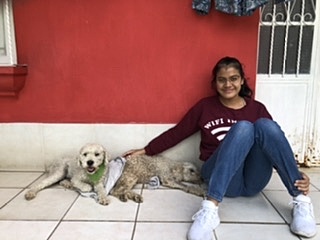 Adriana y su amigo más fiel