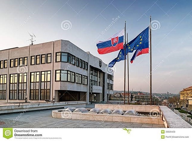 Eslovaquia: entra en vigor la nueva Ley de protección datos personales.