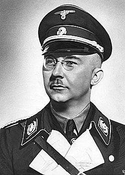 Himmler transforma la SS en el cos d' èlit del nacionalisme.