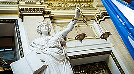 Timeline: “Origen de la protección de datos personales”