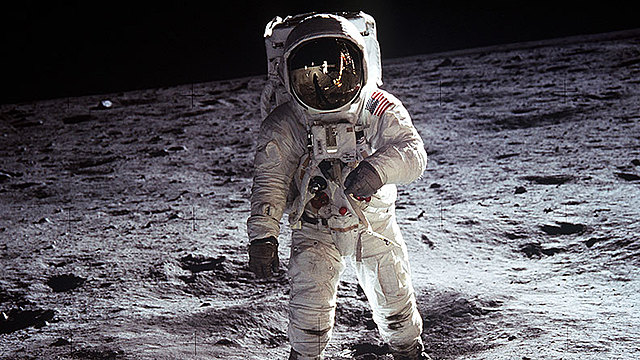 Apollo 11 : First Man on the Moon