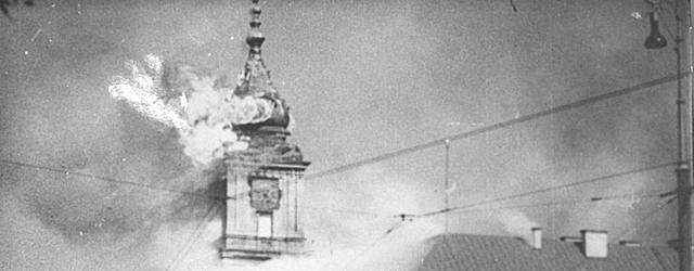 Tyska trupper gick över gränsen till polen, den första september 1939 .