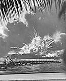 Japan attackerar Pearl Harbor