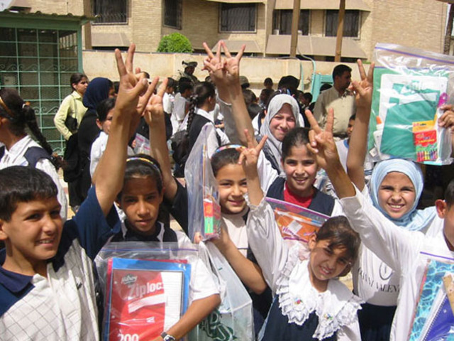 Iraqis vote to form a Transitional National Assembly