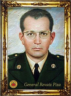 General REVAIZ PIZARRO