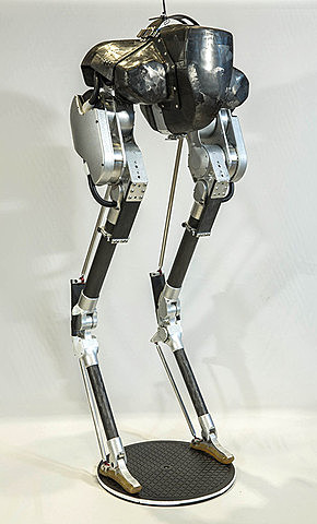 robot biped