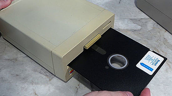 IBM construyó el primer floppy disk
