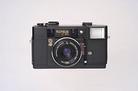 Premier compact autofocus du monde