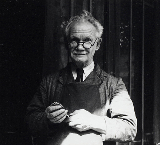 Invention du premier appareil de poche par Etienne Mollier