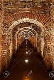 Los cinco descubren el pasadizo secreto