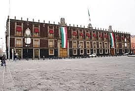 Se crea la aduana de méxico