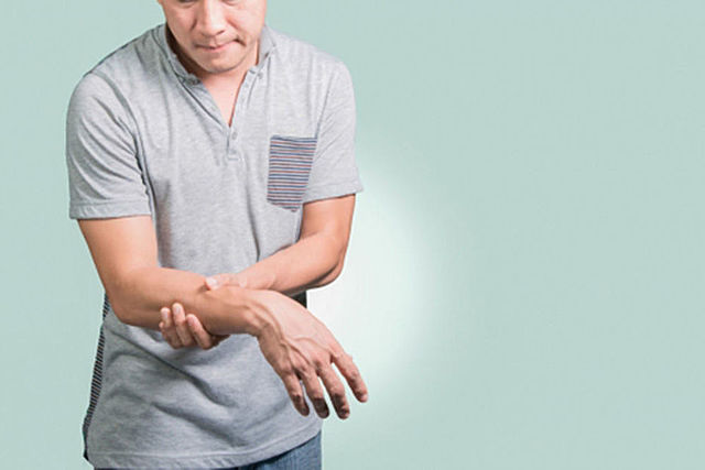 Inicio del episodio de déficit motor