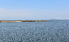 The population in the area reaches 10.5 million.