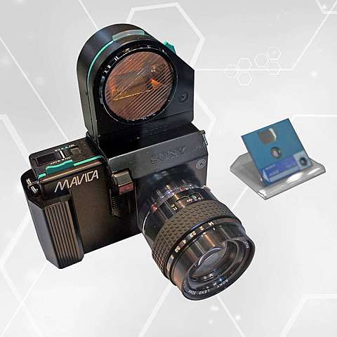 Le premier appareil photographique numérique Le mavica