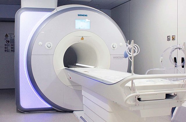 RESONANCIA MAGNÉTICA NUCLEAR.