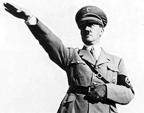 HITLER ES PROCLAMA FÜHRER