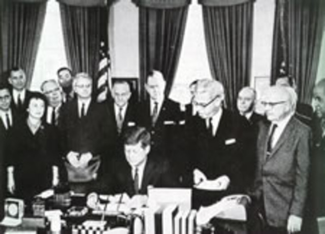 Executive Order 10988