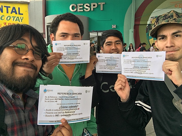 La beca que pagó Adrian