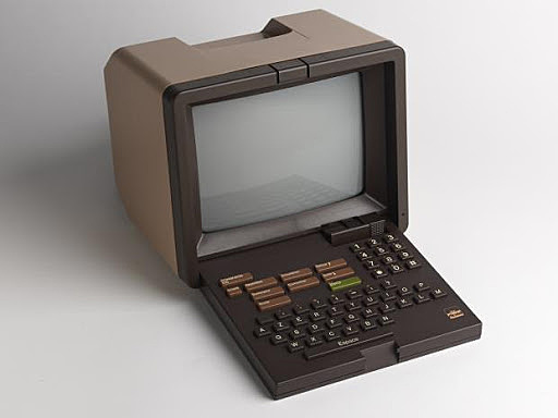 Arrêt du Minitel face à l'ampleur des autres réseaux et technologies d'internet.
