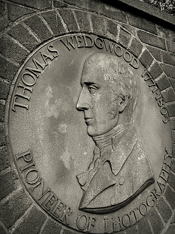 Publishing of Wedgwood & Davy Experiments