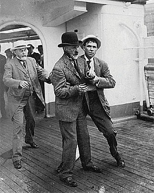 Assassination Attempt on New York City Mayor