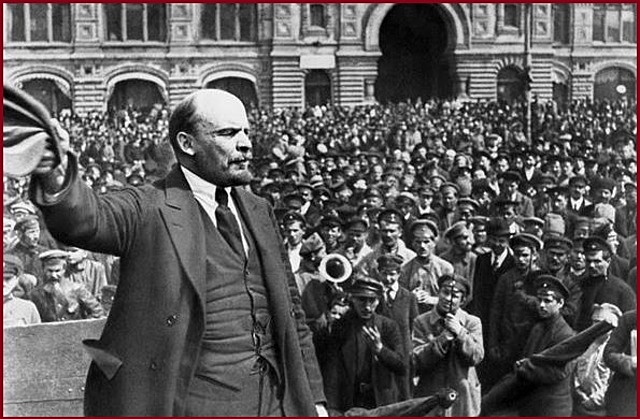 ASALTO AL PALACIO DE INVIERNO EN 1917