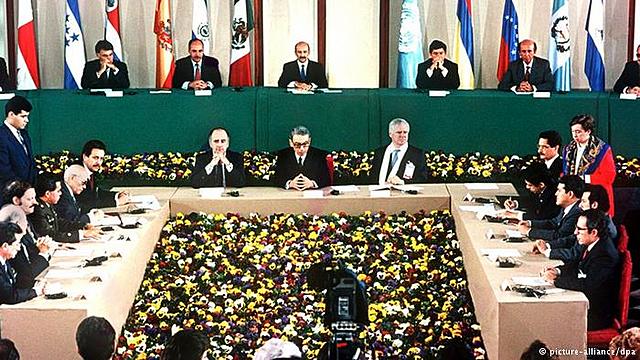 Firma de los Acuerdos de Paz