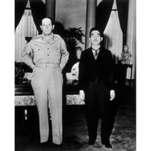 1945-1951 General MacArthur Leads Japan