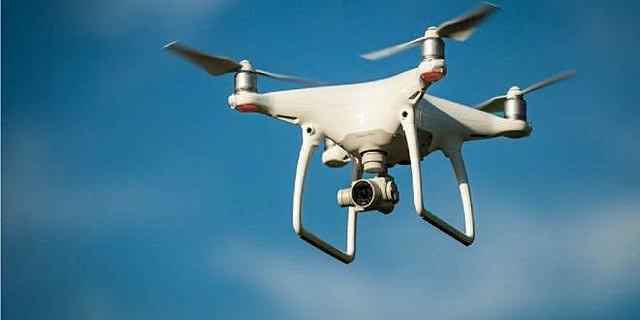 Wifi en sitios públicos, Drones conectados y Reconocimiento Facial.