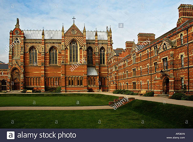 El presbiterio de Keble College Oxford 1870-83