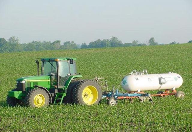Anhydrous Ammonia / Mechanical Harvester