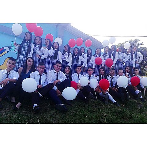 Mi grado de bachiller y la beca que me gane para estudiar en la UNAD.