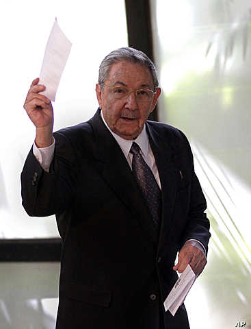 La Asamblea Nacional reelegida Raul Castro