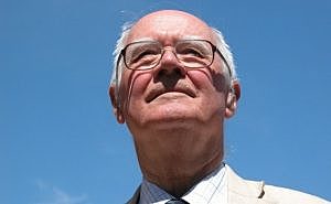 2016 John Polknghorne