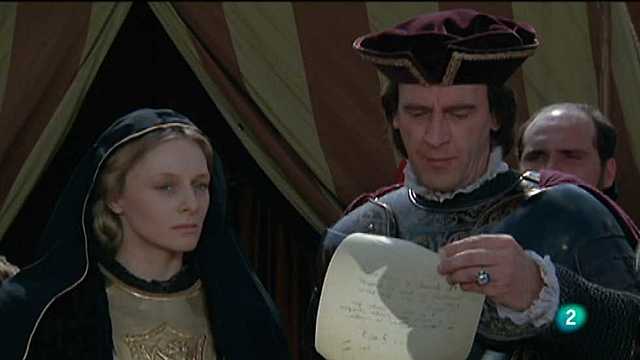 12.- Se casa su hija Isabel.