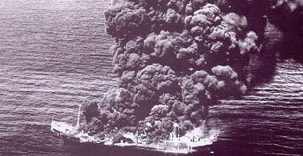 Hundimiento del buque petrolero “Potrero del Llano” por Alemania.