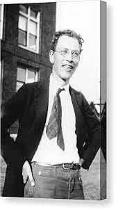 Alfred Sturtevant - Realiza el primer mapa genético de un cromosoma.