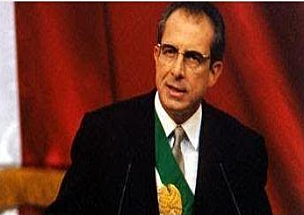 Ernesto Zedillo toma la presidencia.