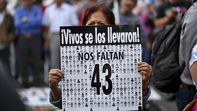 43 desaparecidos.