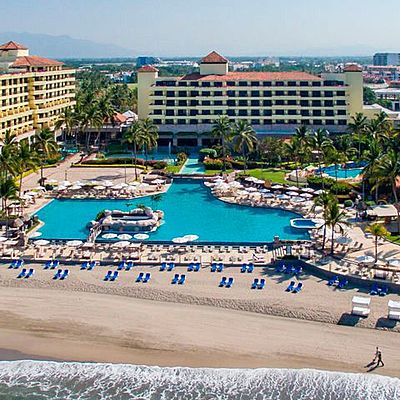 Timeline: INDUSTRIA HOTELERA EN EL PAIS