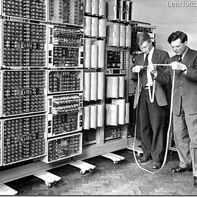 Timeline: ANTECEDENTES DE LA INFORMATICA