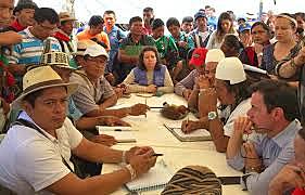 Sentencia de la Corte Constitucional T-025 de 2004 y Auto 004 de 2009