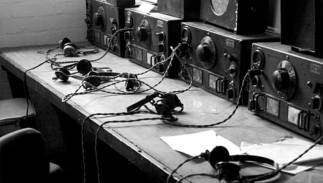 Apertura del servicio telefónico entre Caracas y La Guaira