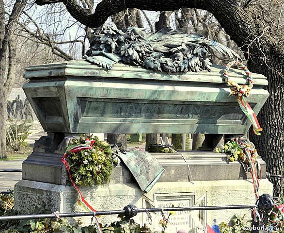 Tüdőgyulladásban meghalt (65 évesen)