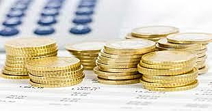 Se eliminación de varios impuestos, un total de 1200, 760 impuestos eran internos o locales, quedaron reducidos a tan solo 10.