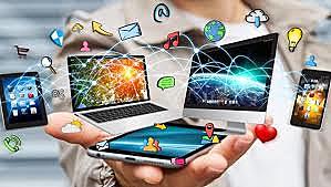 Morozov (él advierte que no esperemos que corporaciones como Google y Facebook, o Twitter, entre otras, liberen a alguien.