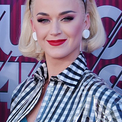 Timeline: Biografía de Katy Perry.