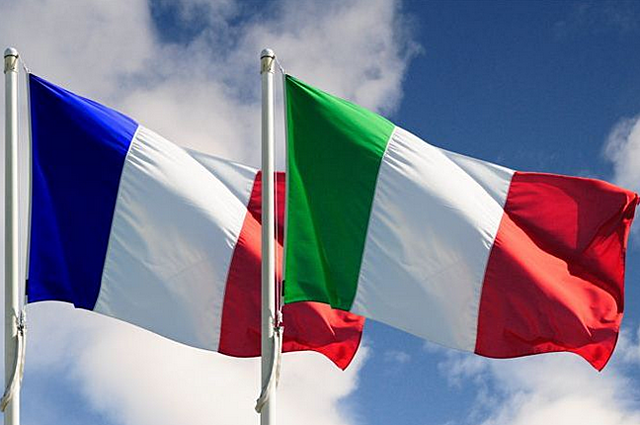 Francia e Italia aprueban el voto femenino.