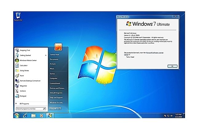 2009: Windows 7
